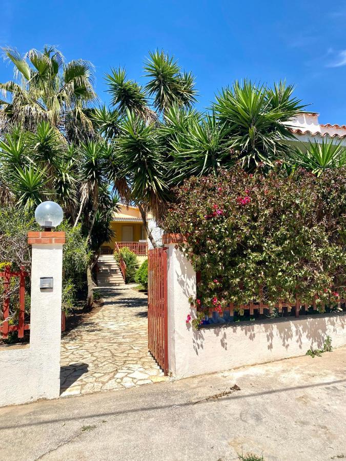 La Casa Dei Bouganville - Lo Stagnone Isole Egadi Marsala Bagian luar foto
