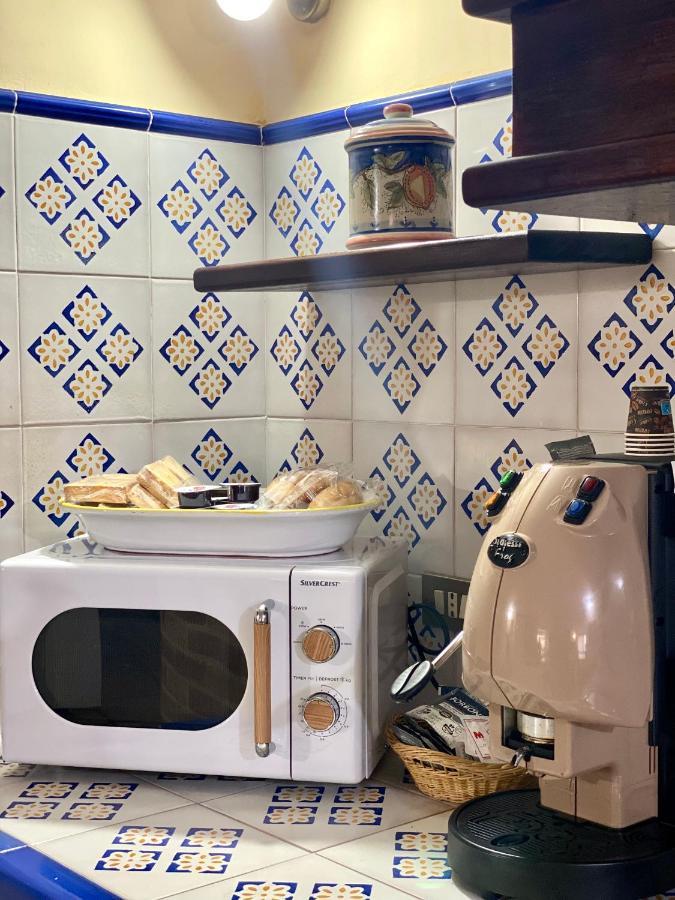La Casa Dei Bouganville - Lo Stagnone Isole Egadi Marsala Bagian luar foto
